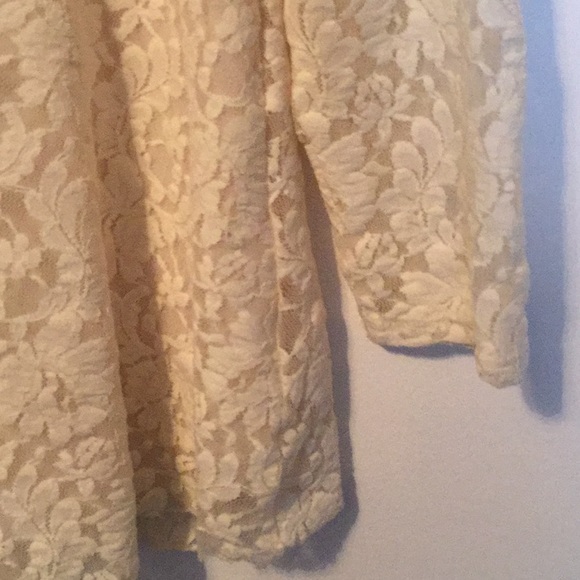 American Eagle outfitters Flowy lace top size S/P - Picture 5 of 8